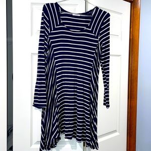 Long sleeve striped dress - fitted and soft